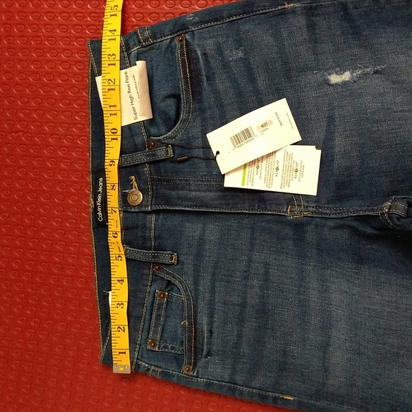Calvin Klein super high rise flare blue jeans size 4 - Picture 8 of 16